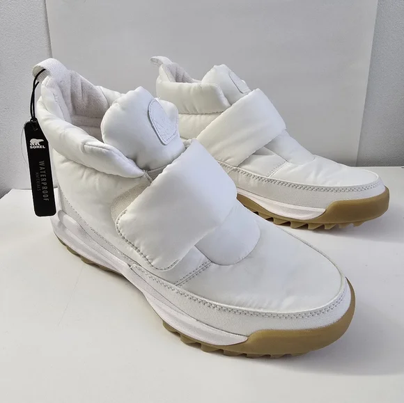 Size 10 Sorel Waterproof Insulated Boots Style Sneaker Shoes - Picture 1 of 8